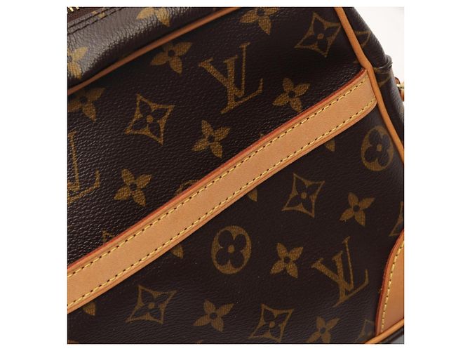 Borsa a Spalla Louis Vuitton Trocadero 27 Monogram Marrone - vista 7