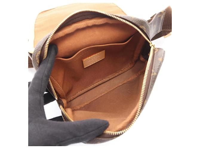 Louis Vuitton Bosphore Bumbag Marrone - vista 3