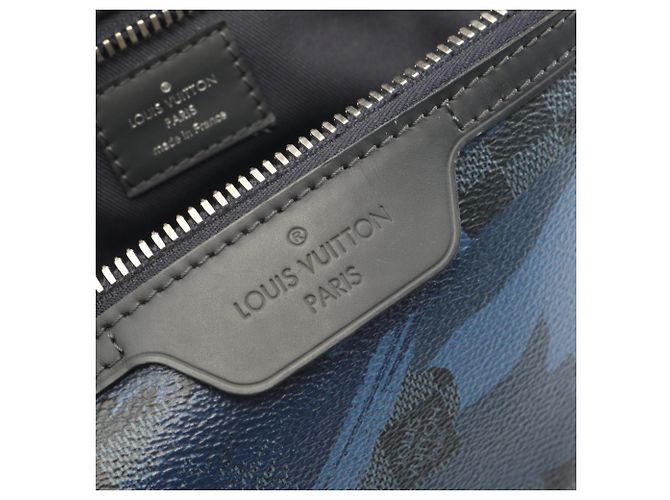 Borsa a tracolla Louis Vuitton Hunter Damier Cobalt Camouflage Nero Blu - vista 8
