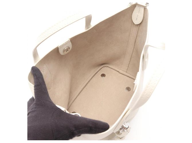 Borsa 2-Way Louis Vuitton Blossom PM Mahina Argento Bianco - vista 3