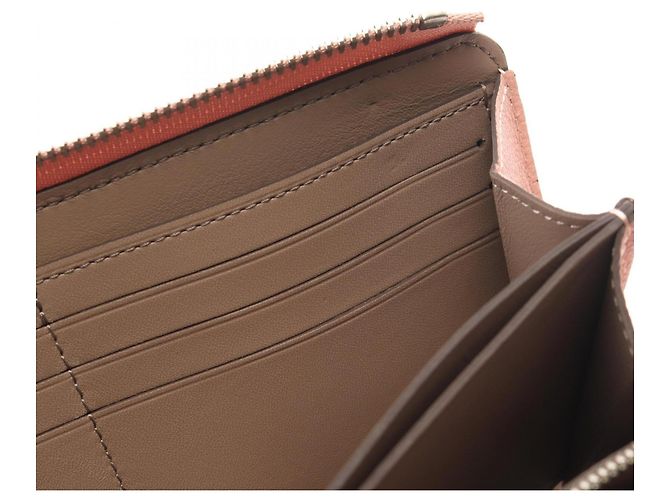 Cartera larga Louis Vuitton Portefeuille Comet en rosa - vista 6