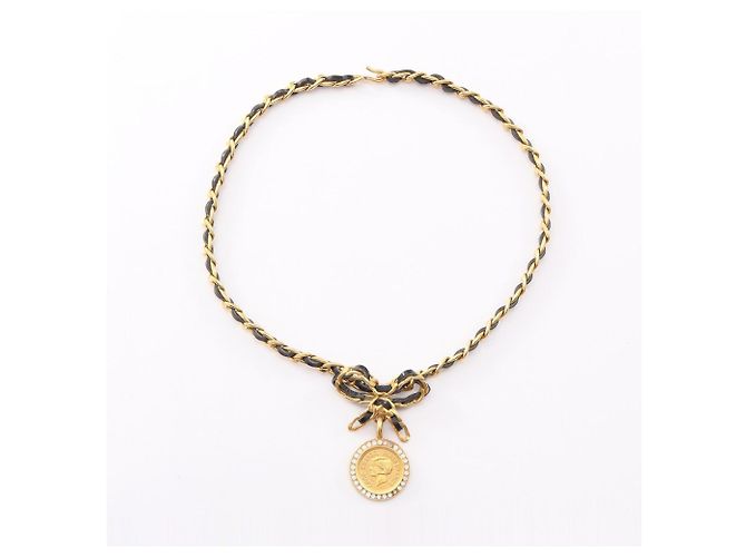 Choker Chanel Ribbon Coin Nero D'oro - vista 3