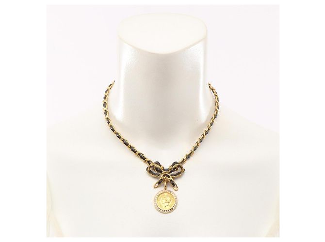 Choker Chanel Ribbon Coin Nero D'oro - vista 6