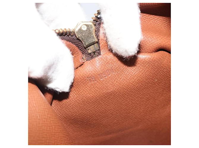 Louis Vuitton Papillon Monogram 30 Marrone - vista 6