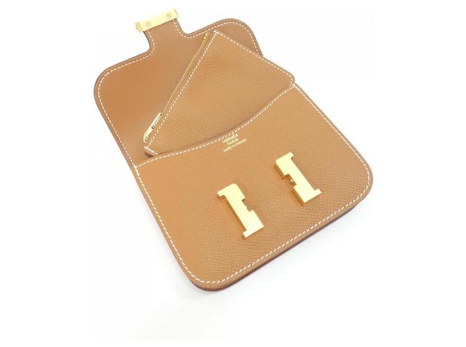 Hermès Carteira dobrável fina Hermes Constance Dourado - vista 3