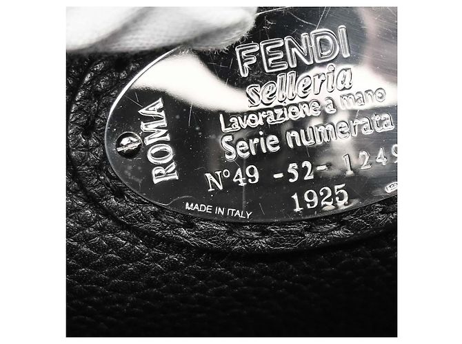 Fendi Selleria Peekaboo Fit Leather Large Nero - vista 4