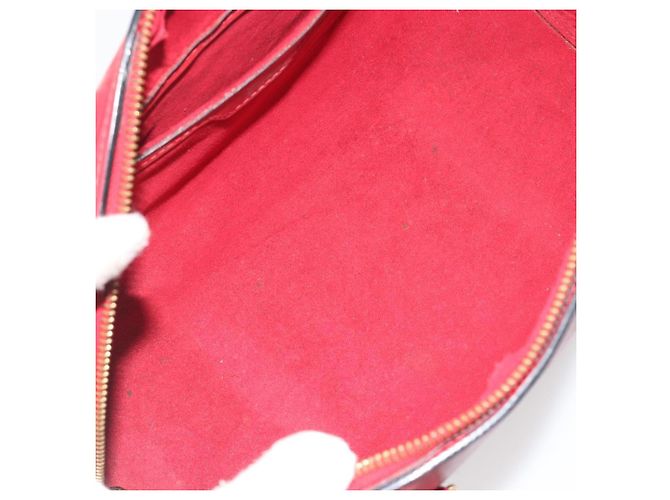 Louis Vuitton Soufflot in pelle Epi Rosso - vista 5