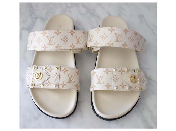 Louis Vuitton Monogram Sandalen aus weißem und beigem Leder - Ansicht 2