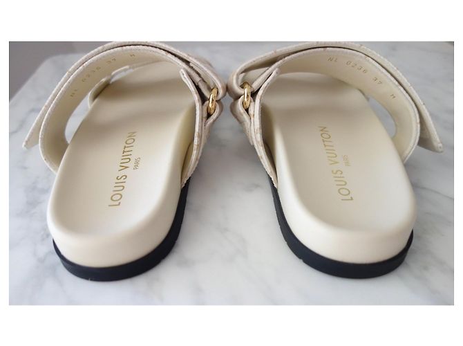 Louis Vuitton Monogram Sandalen aus weißem und beigem Leder - Ansicht 3