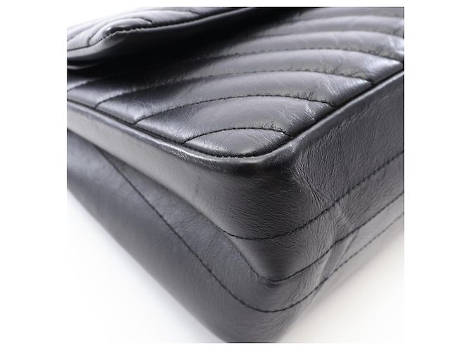 Borsa a tracolla Chanel 2.55 Chevron V-Stitch Double Flap Nero - vista 15