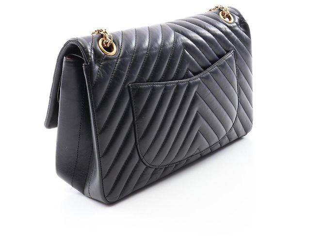 Borsa a tracolla Chanel 2.55 Chevron V-Stitch Double Flap Nero - vista 2