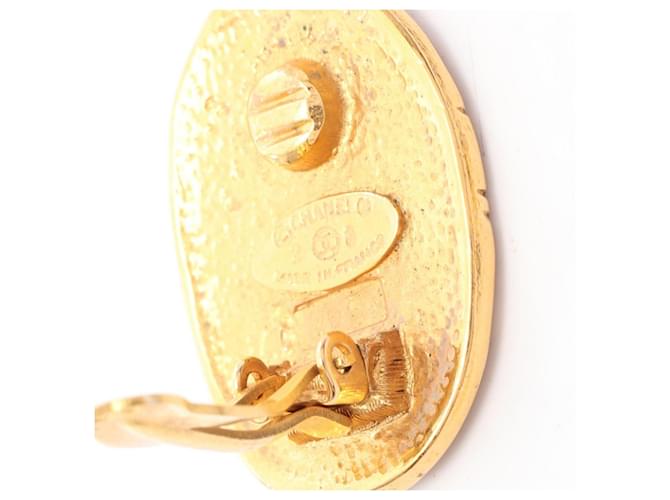 Orecchini Chanel Coco Mark Oval Plate D'oro - vista 3