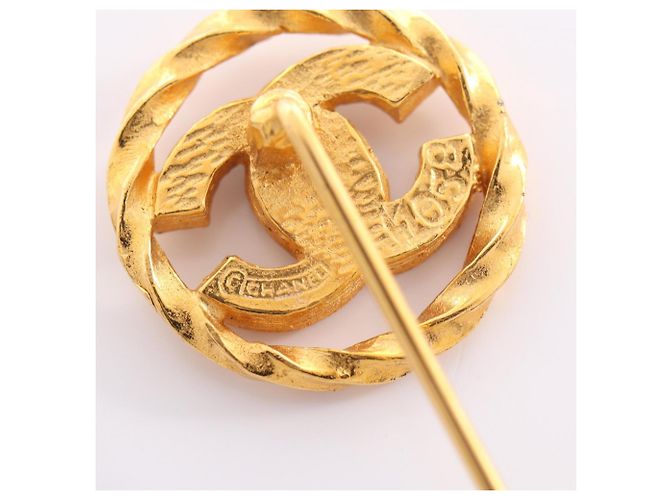 Spilla a forma di logo Chanel Coco Mark D'oro - vista 3
