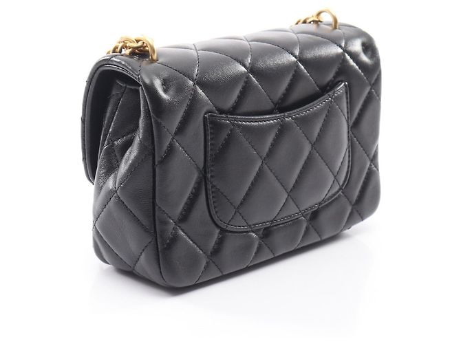 Borsa a tracolla Chanel Matelassé in agnello Nero - vista 2