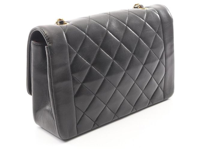 Borsa a tracolla Chanel Matelassé Diana Flap Nero - vista 2