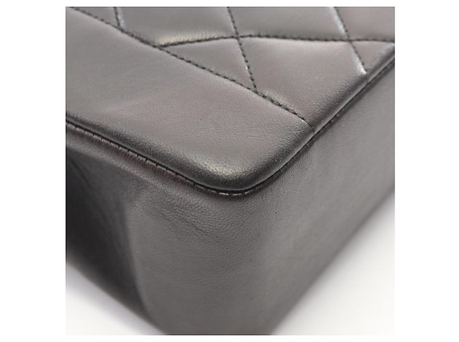Borsa a tracolla Chanel Matelassé Diana Flap Nero - vista 8