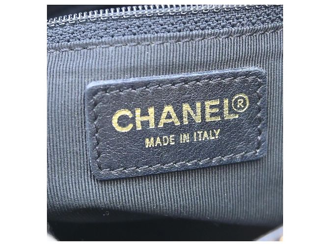 Chanel Chocolate Bar CC Tote aus gestepptem Leder Small Schwarz - Ansicht 4