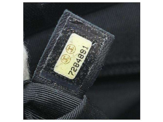 Chanel Chocolate Bar CC Tote aus gestepptem Leder Small Schwarz - Ansicht 5