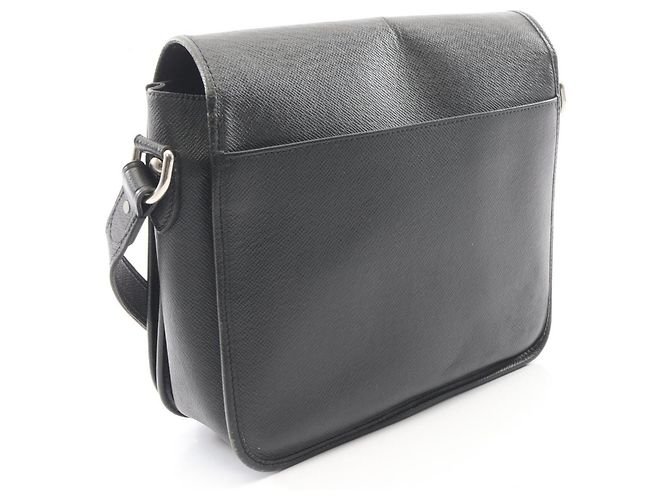 Borsa a tracolla Louis Vuitton Andrey Taiga Ardoise Nero Grigio - vista 2