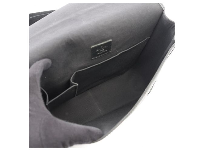 Borsa a tracolla Louis Vuitton Andrey Taiga Ardoise Nero Grigio - vista 3