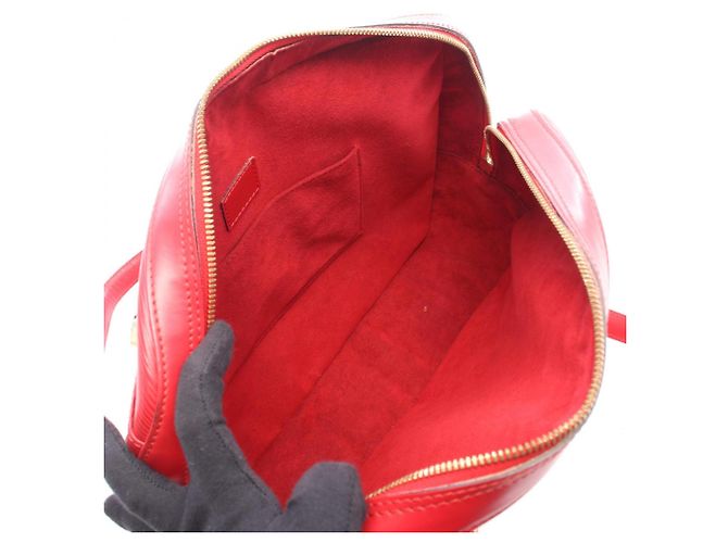 Borsa a spalla Louis Vuitton Voltaire Epi Castilian Red Rosso - vista 3