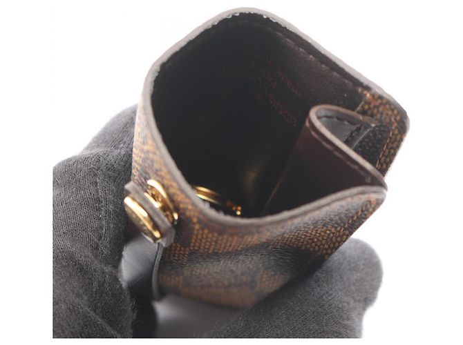 Louis Vuitton Clochette PM Damier Ebene Llavero Castaño - vista 3