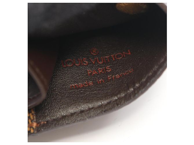 Louis Vuitton Clochette PM Damier Ebene Llavero Castaño - vista 4