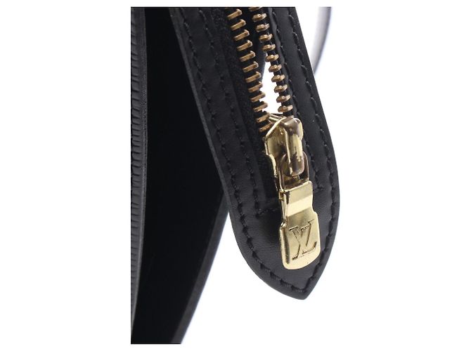 Borsa a tracolla Louis Vuitton Saint Jacques Shopping Epi Noir Nero - vista 8