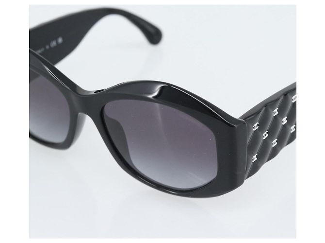 Occhiali da sole CHANEL in plastica nera CC Auth BA14257M Nero - vista 9
