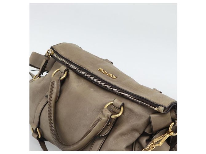 Borsa Miu Miu in pelle 2way Marrone Oro Auth 194733V D'oro - vista 6
