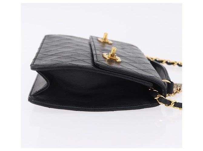 CHANEL Matelasse Chain Shoulder Bag Lamb Skin 2way Black Gold CC Auth 194687SAM Nero D'oro - vista 4