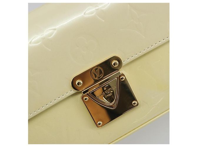 LOUIS VUITTON Monogram Vernis Malibu Street Bag Perle M91507 LV Auth 193921A - vista 19
