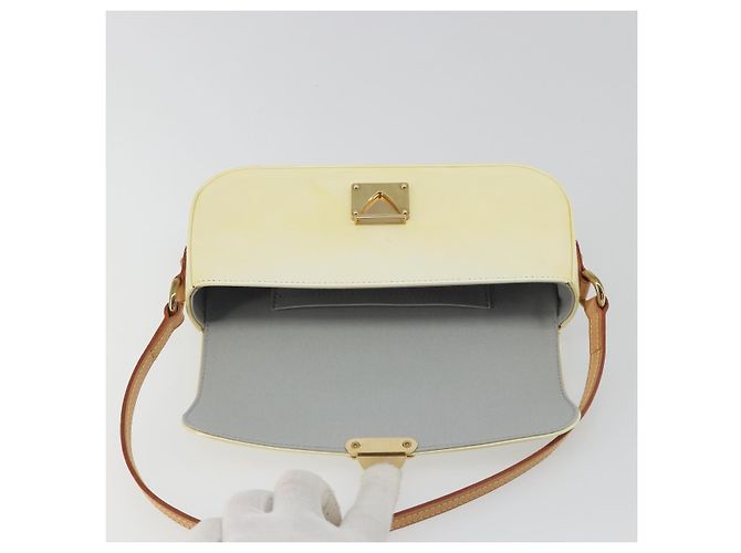 LOUIS VUITTON Monogram Vernis Malibu Street Bag Perle M91507 LV Auth 193921A - vista 20