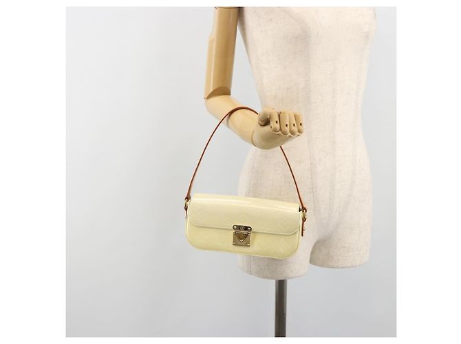 LOUIS VUITTON Monogram Vernis Malibu Street Bag Perle M91507 LV Auth 193921A - vista 25
