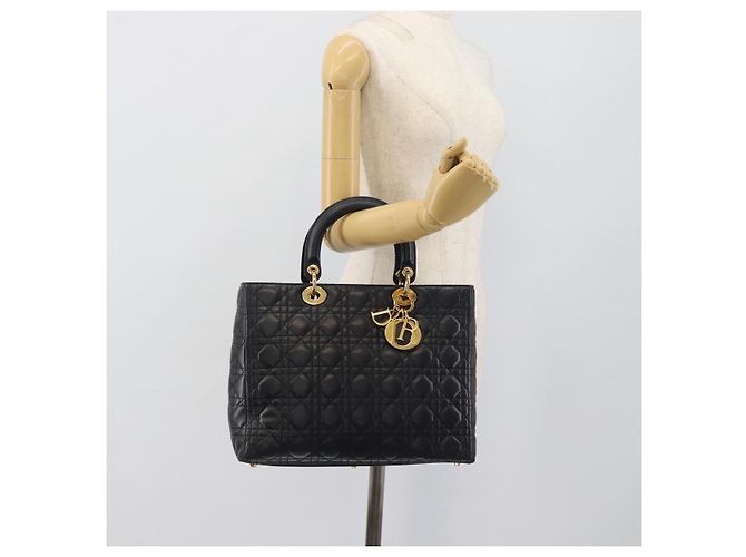 Borsa Christian Dior Lady Dior Canage in pelle di agnello nera e oro Auth 194778V Nero D'oro - vista 23