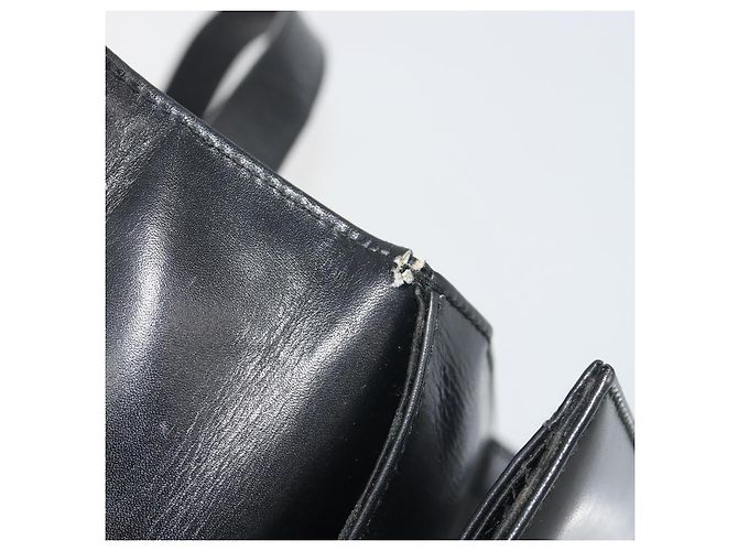 Borsa a tracolla Salvatore Ferragamo Gancini in pelle nera e oro Auth 194666 Nero D'oro - vista 23
