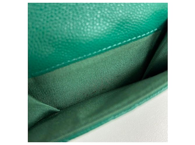 Cartera tríptico de piel de becerro granulada verde Chanel - vista 13
