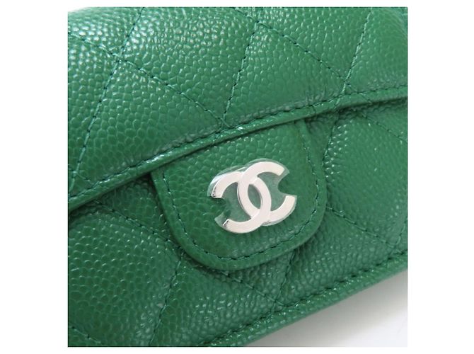 Cartera tríptico de piel de becerro granulada verde Chanel - vista 5