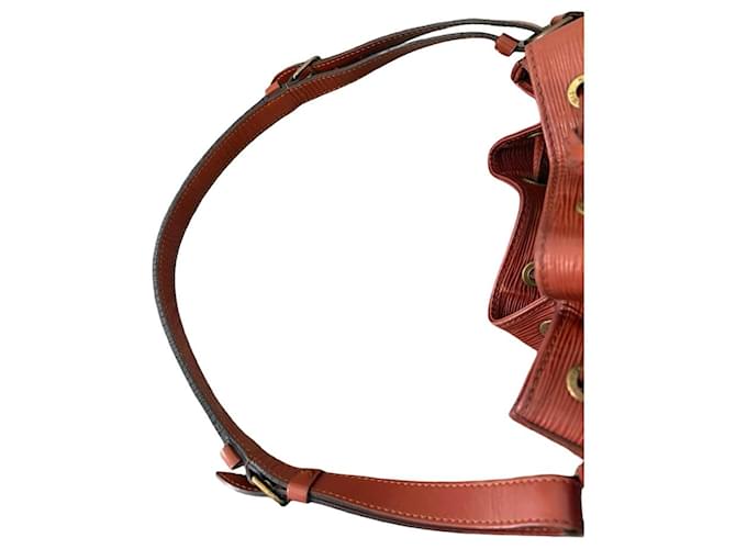 Noe Louis Vuitton Noé Epi Marrone D'oro - vista 9