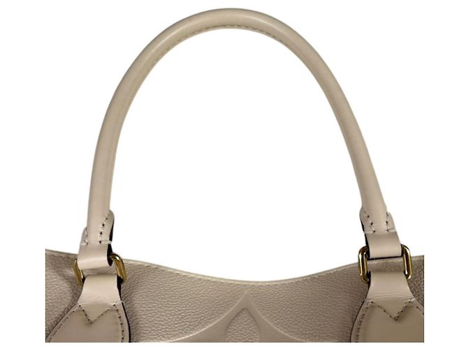 Sac à bandoulière Louis Vuitton OnTheGo GM Monogram Empreinte Beige Blanc cassé - vue 14