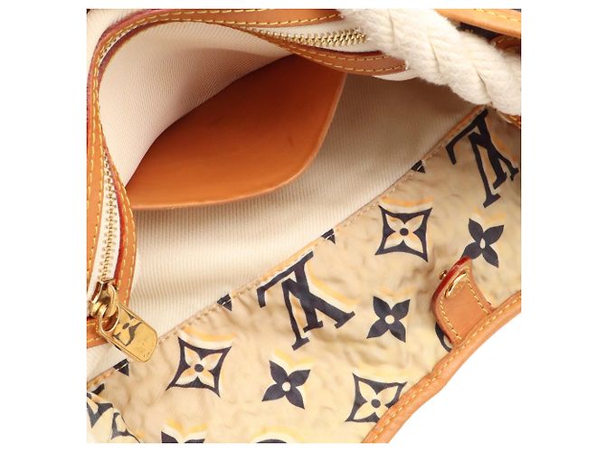Borsa a spalla Louis Vuitton Cruise Line Bulle MM Beige - vista 10