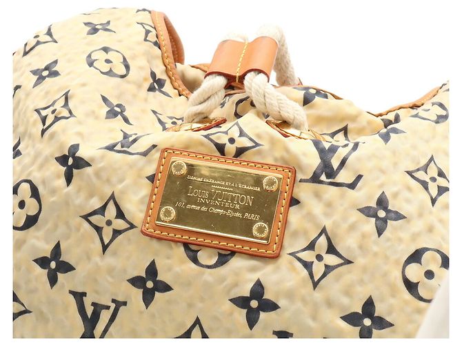 Borsa a spalla Louis Vuitton Cruise Line Bulle MM Beige - vista 7