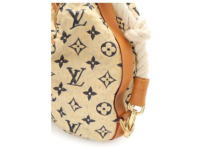 Borsa a spalla Louis Vuitton Cruise Line Bulle MM Beige - vista 8