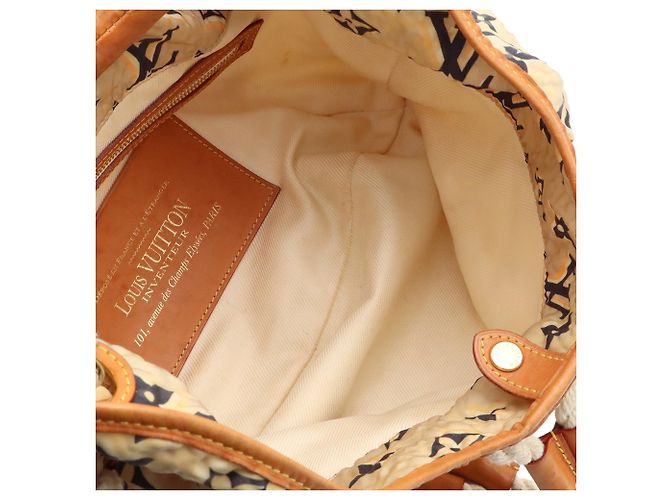 Borsa a spalla Louis Vuitton Cruise Line Bulle MM Beige - vista 9