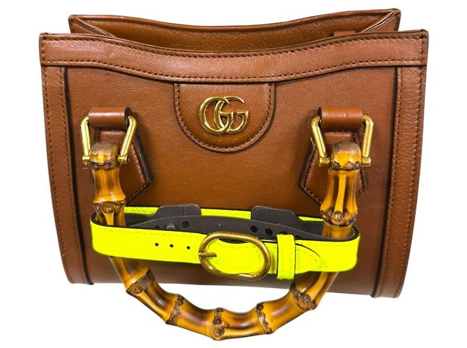 Borsa a tracolla mini tote Gucci Diana in bambù Marrone - vista 10