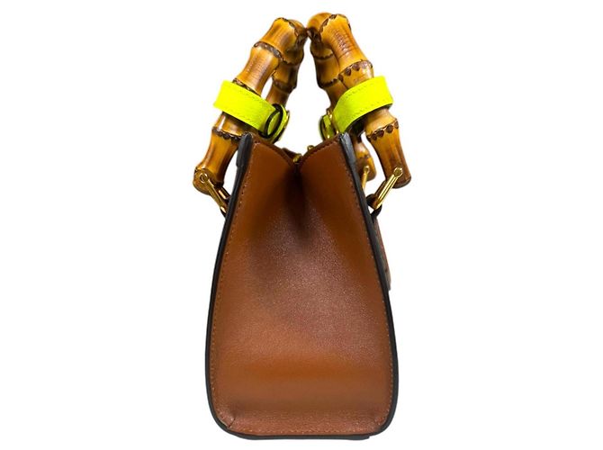 Borsa a tracolla mini tote Gucci Diana in bambù Marrone - vista 4