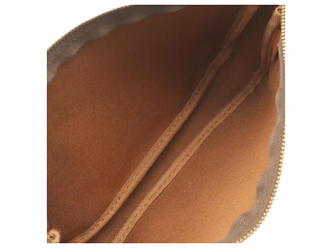 Borsa Louis Vuitton Monogram Pochette Accessoires Marrone Monogramma - vista 8