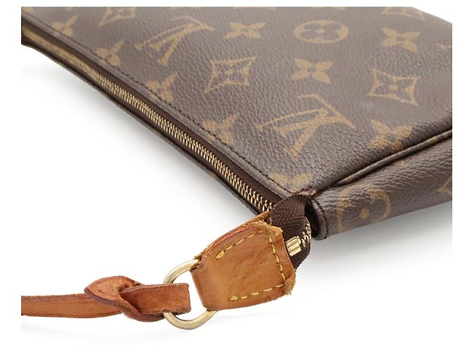 Borsa a mano Pochette Accessoires Monogram Louis Vuitton Marrone - vista 6