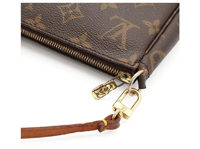 Borsa a mano Pochette Accessoires Monogram Louis Vuitton Marrone - vista 7