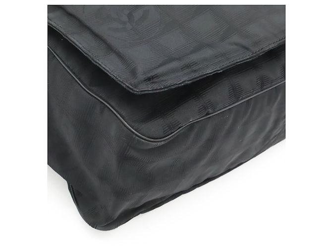 Borsa a mano/Borsa a tracolla Chanel New Travel Line Nero - vista 4